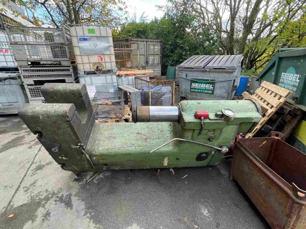 WhatsApp Image 2026-01-25 at 01. (10) Große Industriemaschine zur Metallverwertung