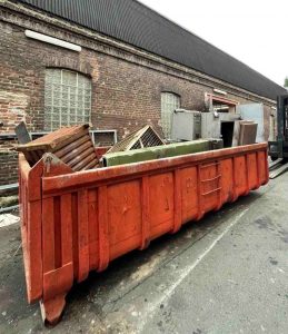 Container von außer-2